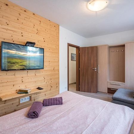 Apartment Anna Chopok, 1 110 M, Highest In Central Europe, On A Hiking Trail To Dumbier Demanovska Dolina Exterior photo